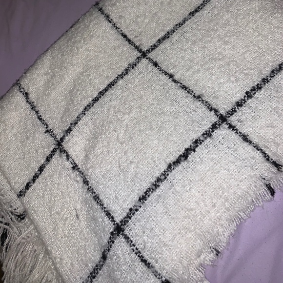 scarf - Picture 1 of 2